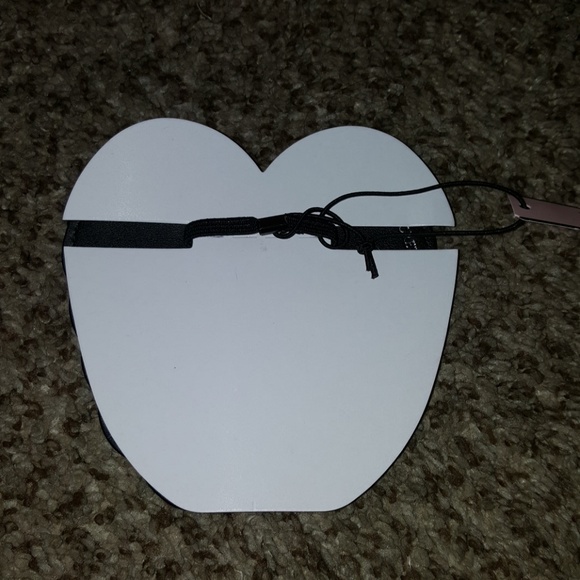 V.S Pink Sequin Angel Wing Perf/Lotion Charm. - Picture 5 of 6